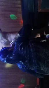 跟着音乐草起来